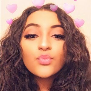 Meet your Posher, Priya